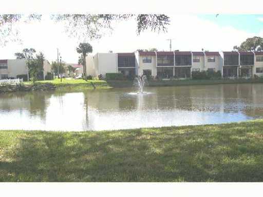 Island House Condominiums - Fort Pierce, FL Condos for Sale