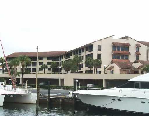 Marina Bay North Palm Beach Condos for Sale