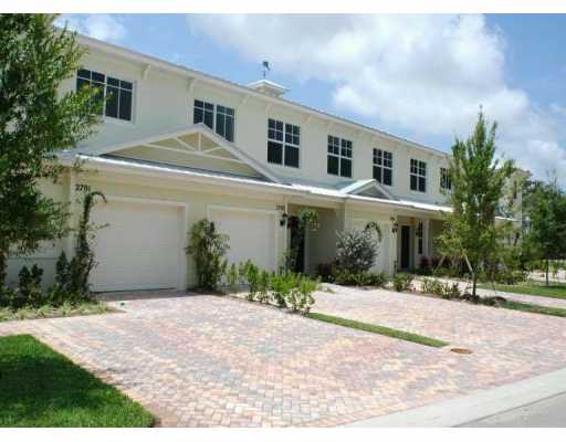 River Oaks Townhouses For Sale in Fort Pierce