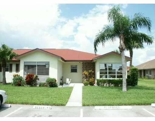 Savannahs Condominiums - Fort Pierce, FL Condos for Sale