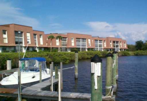 Tarpon Bay Yacht Club - Port Saint Lucie, FL Condos for Sale