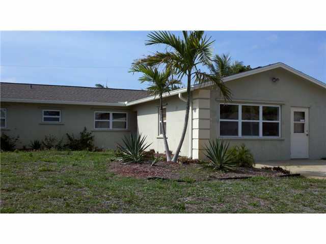 Pine Knoll – Stuart, FL Homes for Sale