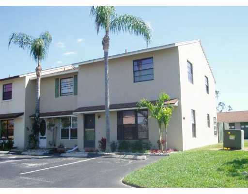 Fairmont Estates - Stuart, FL Townhomes for Sale