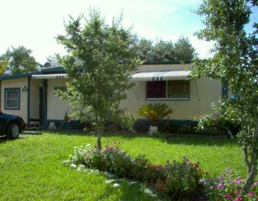 Sunshine Parkway Manor - Stuart, FL Mobile Homes for Sale