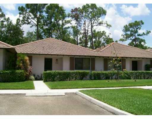 Club Cottages Homes For Sale At Pga National Palm Beach Gardens