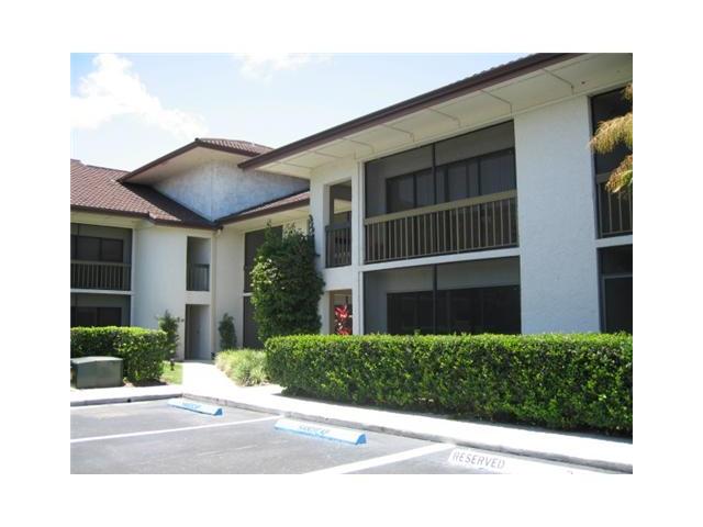Lake Shore Village of Meadowood Fort Pierce Condos for Sale