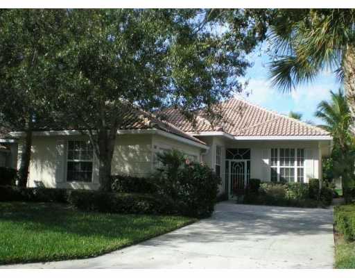 Oaks East Palm Beach Gardens Homes for Sale