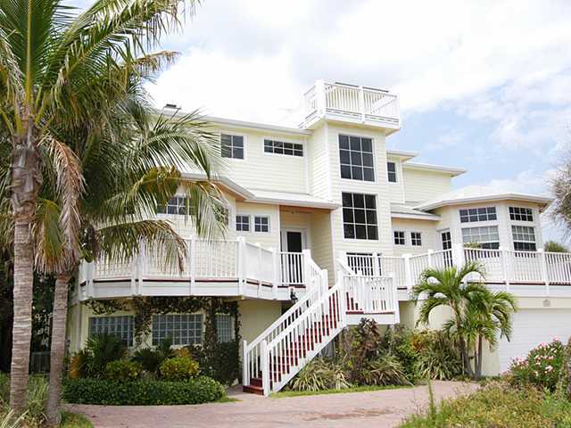 Pelican Pointe Hutchinson Island Homes for Sale