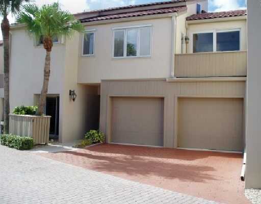 Wexford Court Juno Beach Townhouses For Sale