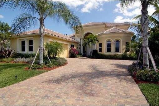 Coconut Key BallenIsles Homes For Sale in Palm Beach Gardens