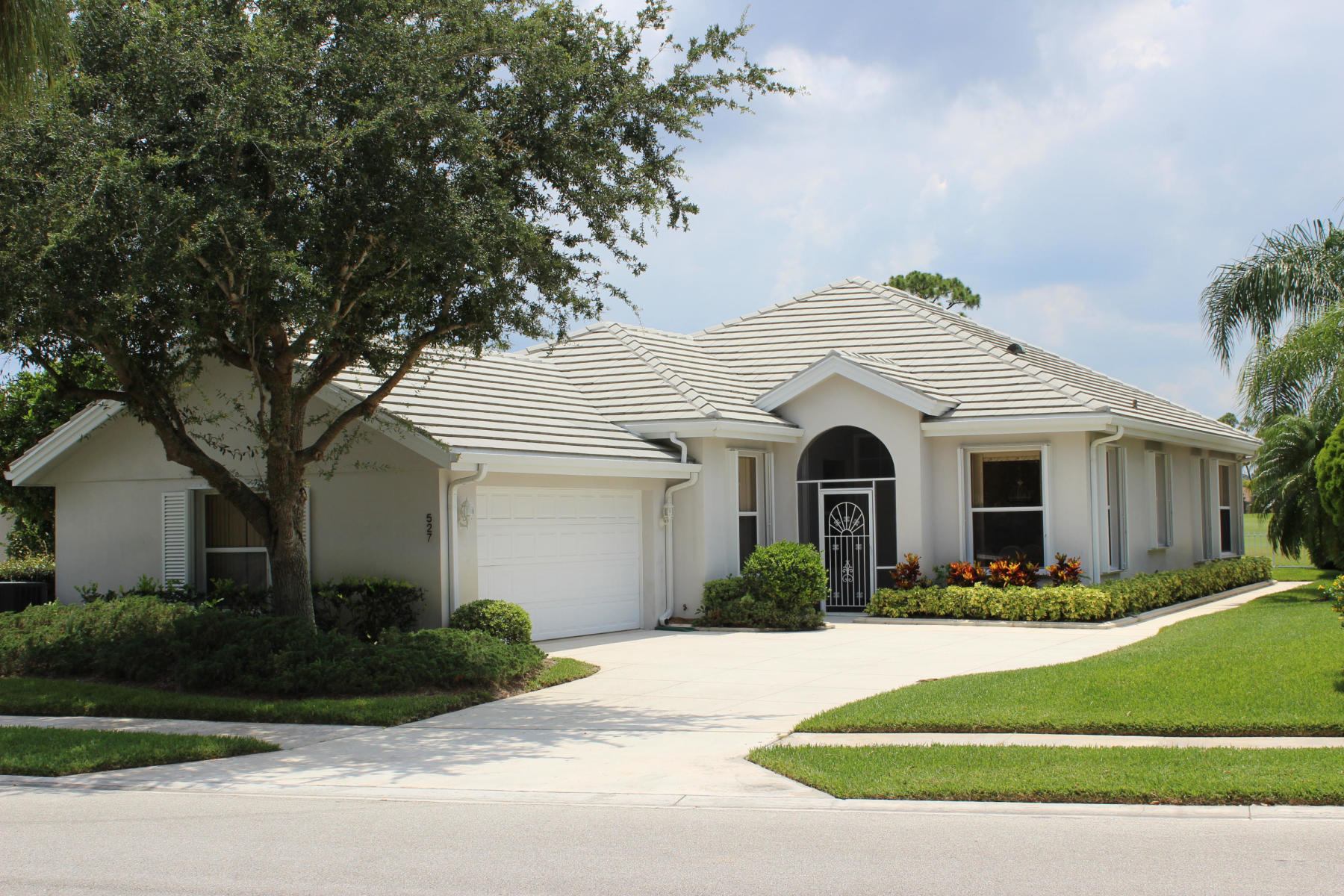 Hampton at Country Club Estates Port Saint Lucie Homes for Sale in St. Lucie West